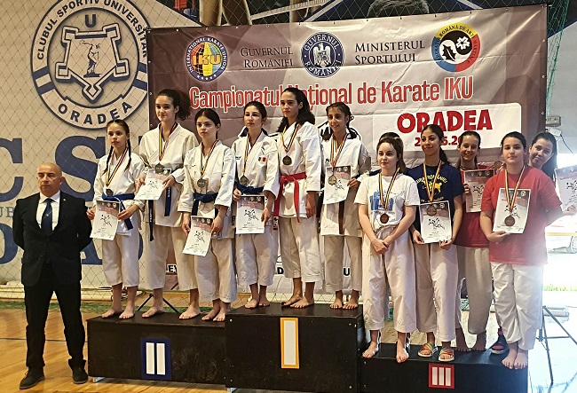 Salbă de medalii pentru sportivii de la ACS Kaizen Karate Timişoara