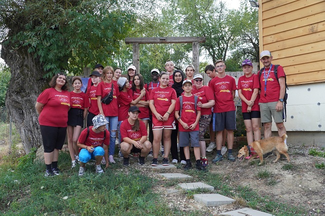 Peste 400 de tineri din Timișoara și-au îmbunătățit sănătatea mintală prin artă, natură și voluntariat