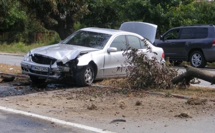 Mercedes accident