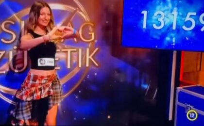 Timea Csaszar, tânăra artistă din Moşniţa Nouă, continuă să uimească! Video