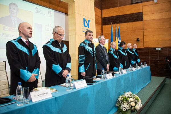Universitatea de Vest din Timișoara i-a conferit profesorului Jean-Pierre Sauvage, laureat al Premiului Nobel pentru Chimie în 2016, titlul de Doctor Honoris Causa Scientiarum