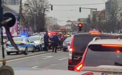Accident grav pe Bulevardul Simion Bărnuțiu