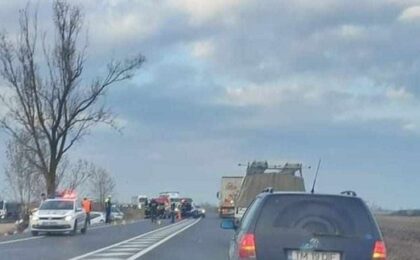 Trei persoane au fost rănite în urma unui accident grav produs lângă Timișoara