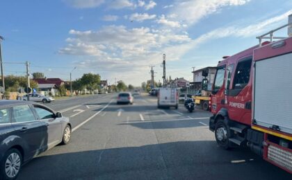Accident lângă Timișoara, un motociclist s-a dezechilibrat și a căzut pe carosabil