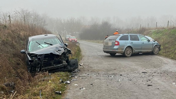 Accident rutier în Timiș, două victime au rămas încarcerate 1 Accident rutier în Timiș, două victime au rămas încarcerate