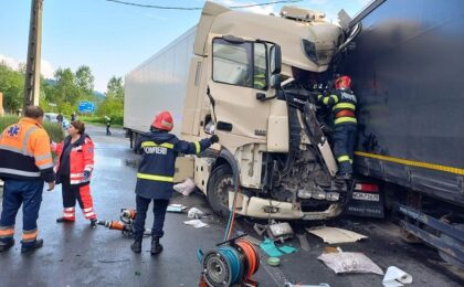 Grav accident de circulație pe DN 6. Un cetățean bulgar a murit