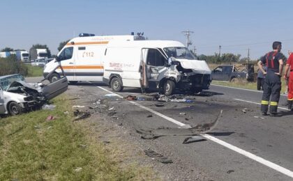 Cinci persoane rănite în urma unui accident rutier produs în vestul țării