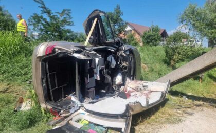 Accident grav pe drumul ce leagă Timișoara și Reșița. A intervenit elicopterul SMURD