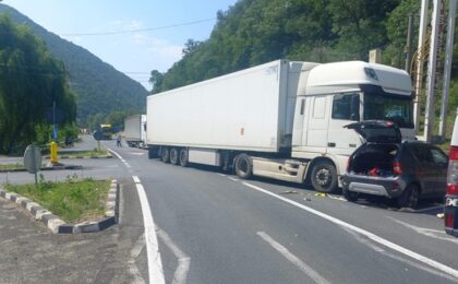 Accident grav pe DN 6, în vestul țării 1 Accident grav pe DN 6, în vestul țării