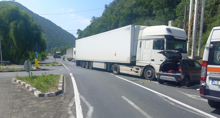 Accident grav pe DN 6, în vestul țării