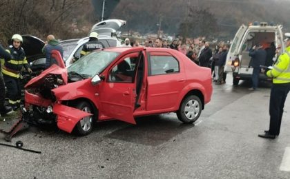 Accident mortal: impact violent între două maşini!