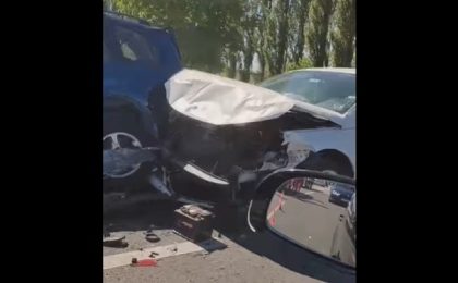 Accident în apropiere de Timișoara: doi tineri răniți 2 Accident în apropiere de Timișoara: doi tineri răniți