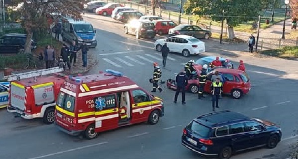 Accident în Timiș, provocat de un șofer în vârstă de 81 de ani