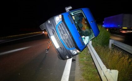 Un microbuz înmatriculat în România a fost implicat într-un accident mortal pe autostrada M5 din Ungaria, spre Szeged