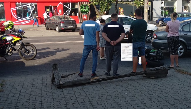 Tânără motociclistă, accidentată în Timişoara
