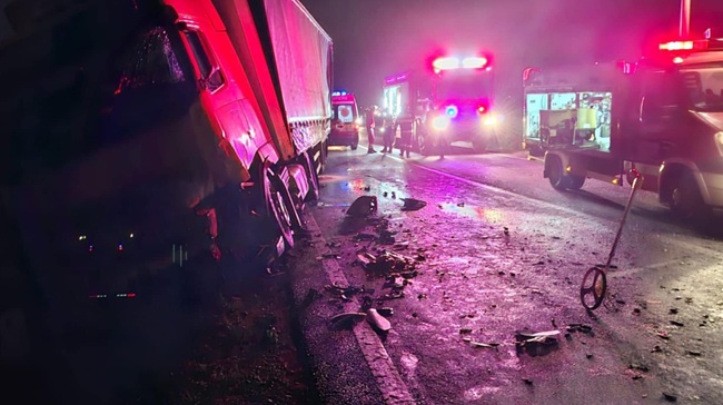 Accident extrem de grav în vestul țării. Victimă încarcerată, resuscitată la fața locului