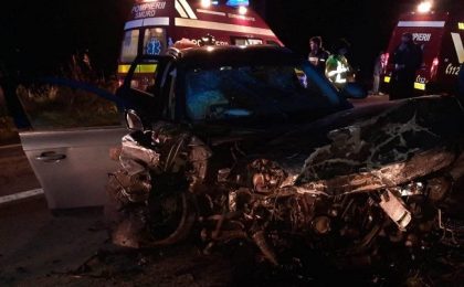 Accident grav în apropiere de Timișoara: 6 victime, între care 2 copii, au ajuns la spital (foto)