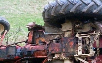 Tragedie în Banat! Bărbat strivit sub un tractor