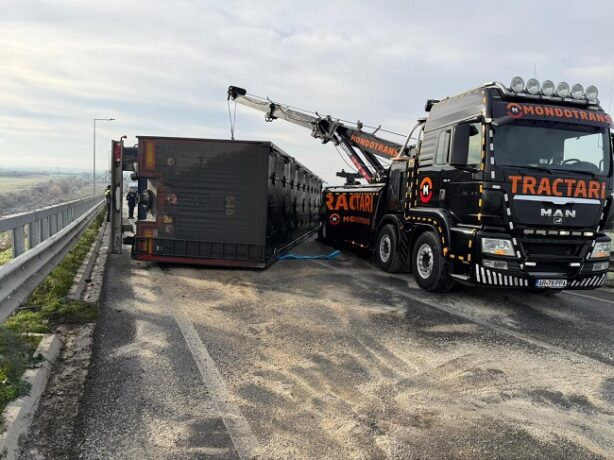 Centura Timişoarei, închisă până în jurul orei 14, în zona Rudicica