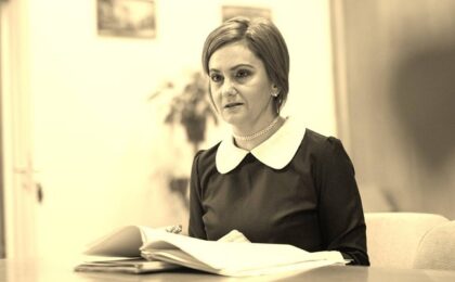 Judecătoarea Adriana Stoicescu, după dezbaterile pe data Paștelui: "Lăsați Bisericii ce e al Bisericii! | Ar trebui să ne preocupe în ce abis ducem noi lumea"