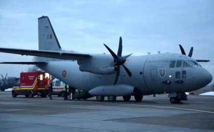 O aeronavă MApN, pregătită să plece la Lausanne. Va transporta la Paris 6 tineri cu arsuri grave 5 O aeronavă MApN, pregătită să plece la Lausanne. Va transporta la Paris 6 tineri cu arsuri grave