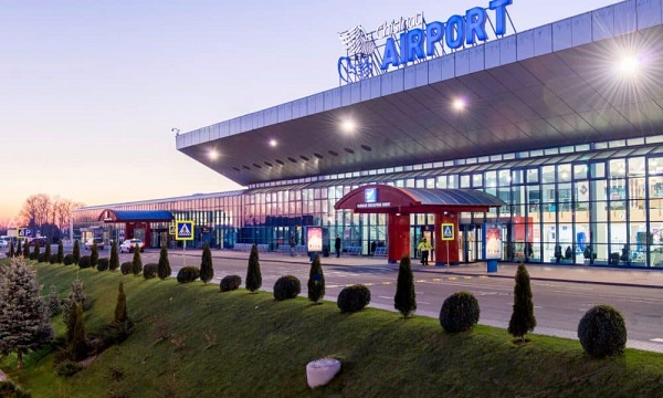 Doi morți după atacul pe Aeroportul din Chișinău. Atacatorul este rus, posibil mercenar Wagner