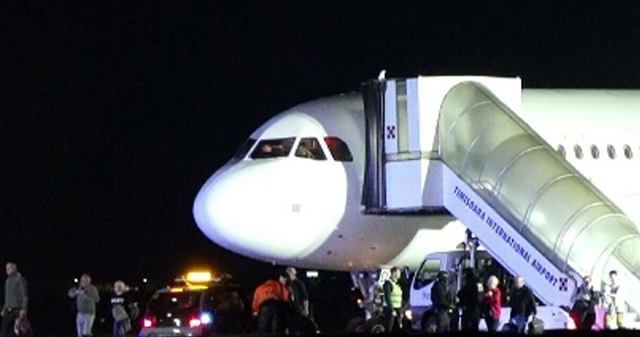 Un avion a aterizat de urgenţă pe Aeroportul Timişoara, după o ameninţare cu bombă