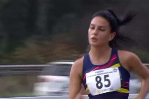 Giroceanca Alessia Pop a "spulberat" recordul național la 5 km marș, care nu a mai fost doborât de 17 ani!