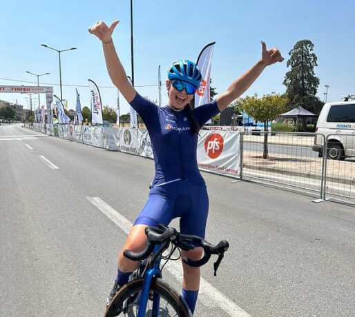 Alexandra Cioclu, de la Universitatea de Vest Timişoara - Devron West Cycling Team, campioană balcanică!