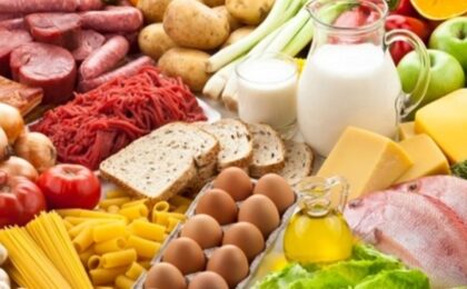 Guvernul extinde plafonarea adaosului comercial la alimente de bază până în martie 2026