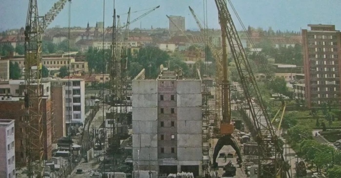 „Amintiri din comunism”. Nostalgici, indignați sau doar... curioși, timișorenii sunt așteptați sâmbătă, 16 august, în Calea Șagului 1 „Amintiri din comunism”. Nostalgici, indignați sau doar... curioși, timișorenii sunt așteptați sâmbătă, 16 august, în Calea Șagului