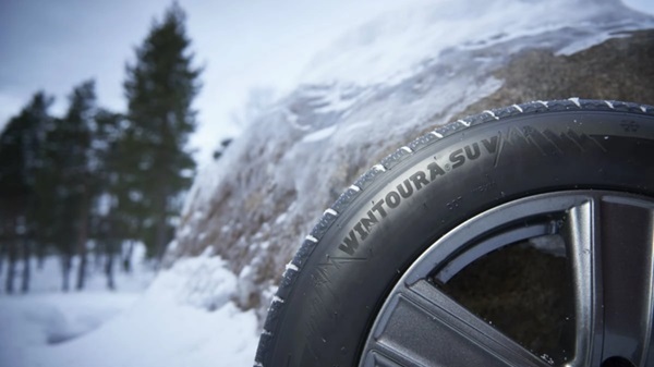 Care sunt, de fapt, anvelopele legale în această iarnă: RAR a venit cu lămuriri importante