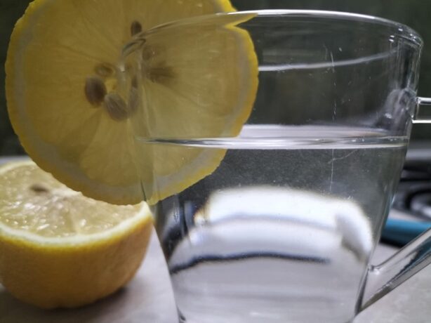 Nutriționiștii desființează o metodă de detoxifiere și slăbit