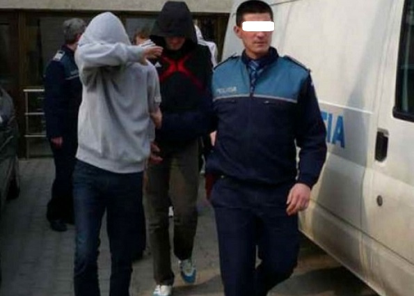 Incident grav în Timișoara: bărbat bătut pe stradă, lăsat inconștient și jefuit. Nemernicii au fost prinși și arestați