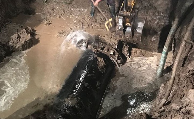 Defecțiune la rețeaua primară de termoficare, mii de clienți Colterm afectați