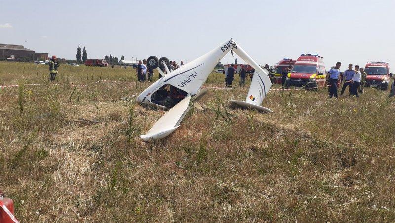 Un avion mic s-a prăbuşit în România. Sunt două victime