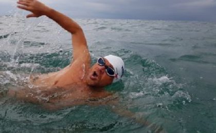 Polisportivul Avram Iancu va înota în apa îngheţată a Bălţii Ţebea