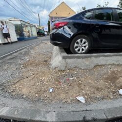 Primarul se laudă cu noua “mega-parcare” din Badea Cârțan: are exact 13 locuri