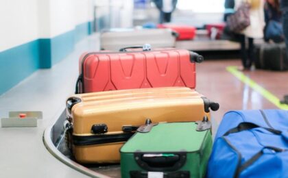Drepturile pasagerilor avionului pentru probleme legate de bagaje