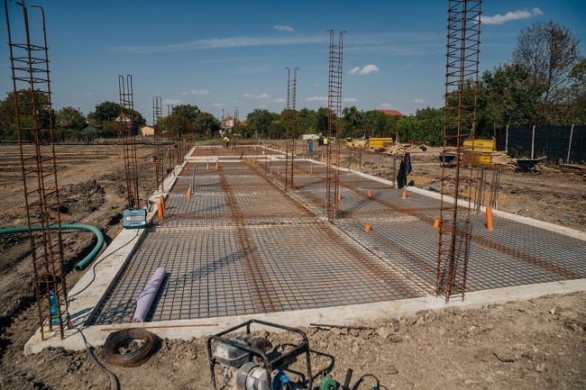 Avansează lucrările la noua bază sportivă din Ronaț-Mehala, spune Primăria Timişoara 1 Avansează lucrările la noua bază sportivă din Ronaț-Mehala