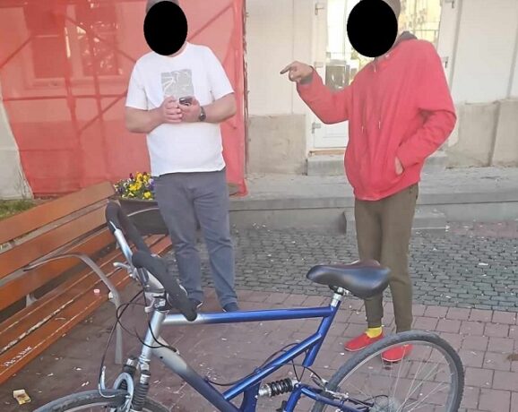 Timișean prins în Piața Libertății cu o bicicletă posibil furată
