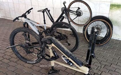 Biciclete fără acte de proveniență, confiscate la PTF Cenad