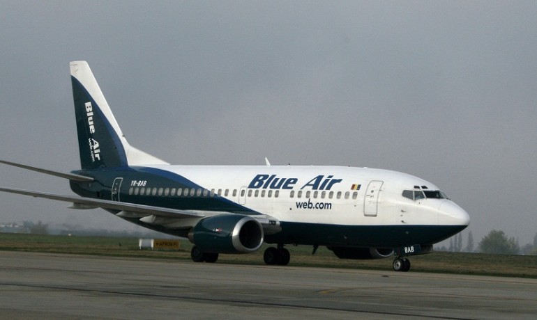 Precizările Blue Air privind rambursarea banilor pe bilete. 230.000 de pasageri au fost afectați de suspendarea zborurilor din România