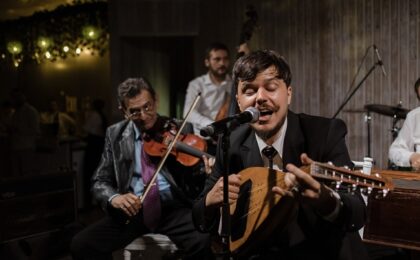 Bogdan Mihai Simion şi "Lăutarii de Mătase", din nou la Timişoara