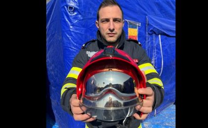 ”Aș dori să-i mulțumesc în mod special bărbatului cu casca roșie” - mesajul de mulțumire al fratelui uneia dintre victimele salvate de echipa de sprijin din România, în Turcia!