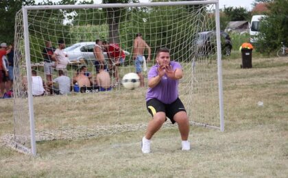 Regal fotbalistic la Breștea. Participă echipe din Denta, Moravița, Birda, Deta, Variaș, Dudeștii Vechi şi satul gazdă