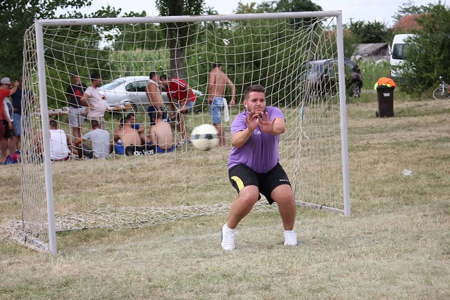 Regal fotbalistic la Breștea. Participă echipe din Denta, Moravița, Birda, Deta, Variaș, Dudeștii Vechi şi satul gazdă