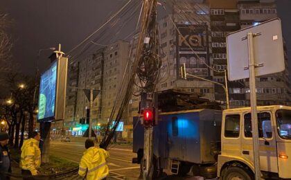 Se taie cablurile în zona Piața 700 – Circumvalațiunii – Gheorghe Lazăr