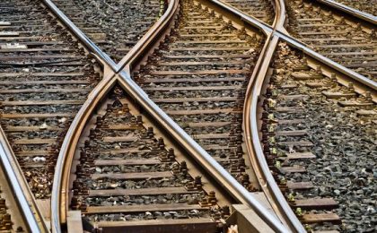 Accident feroviar în Ungaria: mecanici de locomotivă răniți, un tren românesc este blocat