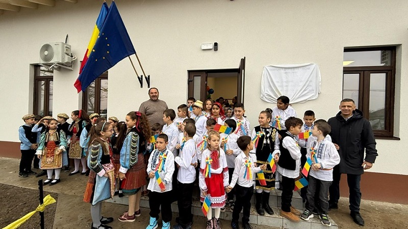 Un nou cămin cultural a fost inaugurat într-o localitate timişeană (foto)